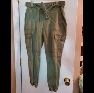 White House Black Market The Jogger - army green